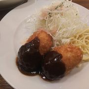 クリームコロッケが美味しい