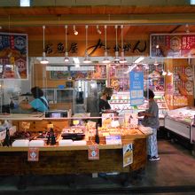 那覇空港への直前に　早目の昼食で寄りました