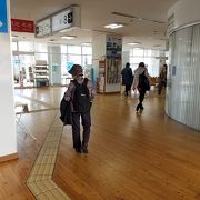 佐賀駅に直結したバスセンター