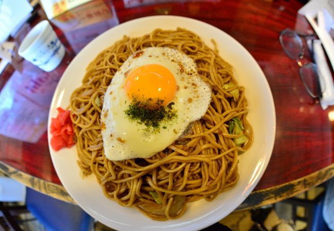 横手へ来たら、横手焼きそば。決して買っていけない土産品、横手焼きそば。