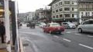 京都のお土産店が並んでいました