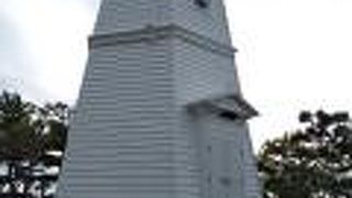 港町を見守ってきた歴史ある灯台