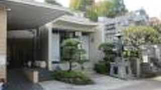 墓地が広いです