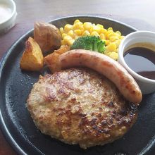 ハンバーグランチ