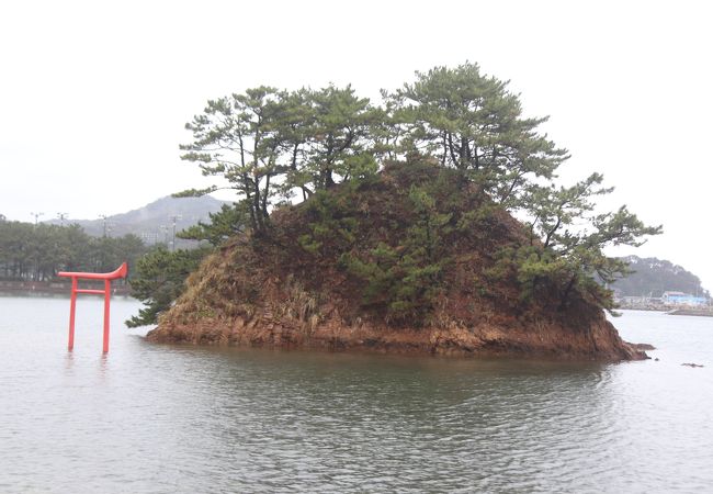 赤い鳥居