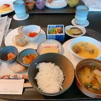 朝食は種類が少なくても充実の内容