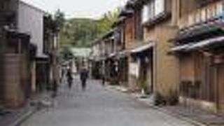 昼間でも訪れる