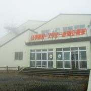 山頂公園駅は別世界　濃霧と寒さで景色を楽しめず　八甲田ロープウェー