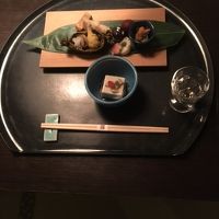 夕食は個室料亭で提供されます