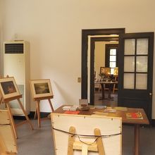 テラス側からの展示室