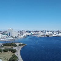 部屋からのスカイツリーから東京タワー