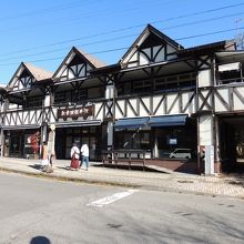 軽井沢駅行き旧軽井沢バス停前