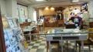 建物はレトロです。