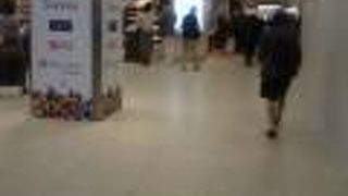 惣菜とかスイーツなどを扱っていているエリア