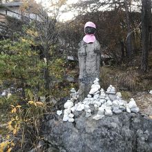 途中で見かけたお地蔵さん