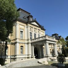 京都府庁旧本館正面入口