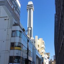 船のマストをモチーフにしたタワー