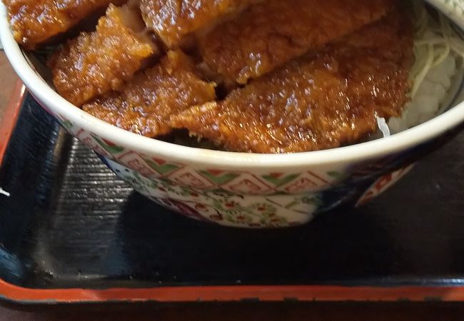 超肉厚のソースカツ丼