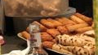 ここは並ぶけどおいしい