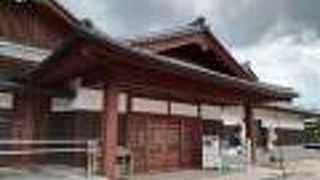 コインロッカー無料