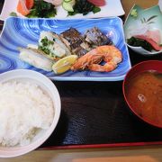 定食は1500円均一