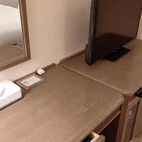 使い勝手が佳い長テーブルです