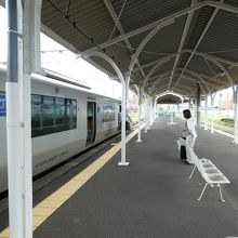 都城駅にて