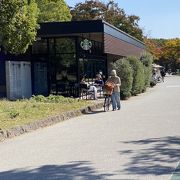 大濠公園の池を眺めながらアイスコーヒー！