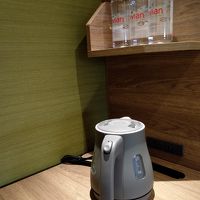 お水が一日一人1本づつ