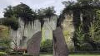 大谷平和観音があります