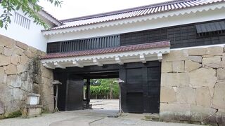 【鉄門】本丸への入口の門