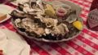 品川駅ビルのオイスターバー