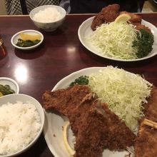 ご飯は女性サイズ。