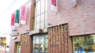 老舗の心遣いが嬉しいお菓子屋　～　壺屋総本店なゝ花窓館