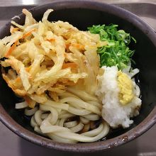 かき揚げぶっかけうどん