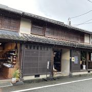 200年以上の古民家を雰囲気よく維持しているお店