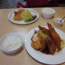 チキン南蛮とスペシャルです