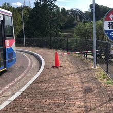 稲佐山バス停にて！