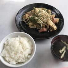 ゴーヤチャンプルー定食