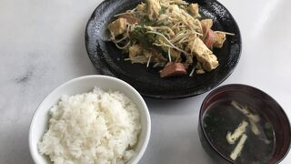 昔ながらの食堂