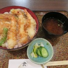 天丼を食べました