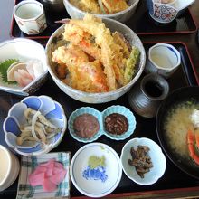 高足ガニ天丼