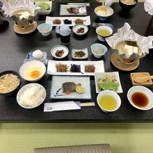 OYO旅館つり幸、朝食。