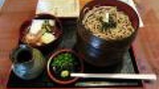 石見銀山で割子そば。