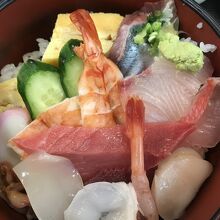 海鮮丼