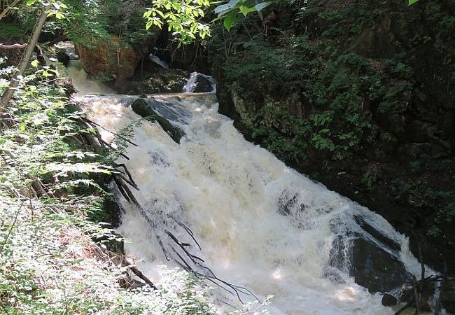 立岩の滝