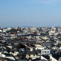 杉並の住宅街の向こうに富士山、写真で見えるかな？