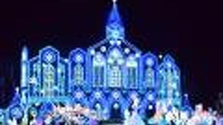 クリスマス雰囲気満点のイルミネーション