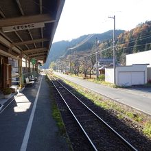九頭竜湖駅ホーム