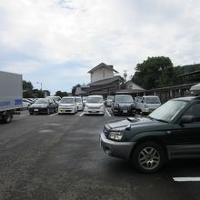 人気の道の駅の様で混雑してました